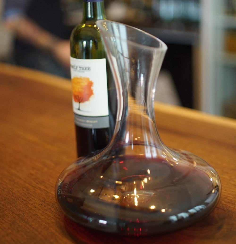 Klassisches Weinentlüftungs,Weinzubehör 1500ml Cooko Weindekanter Mundgeblasene Weinkaraffe Bleifreies Kristallglas